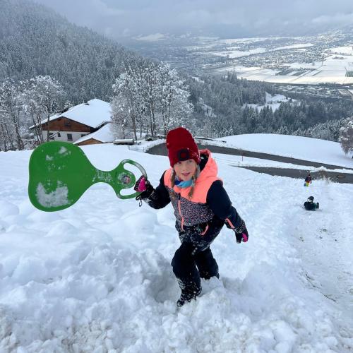 Turnunterricht im Schnee